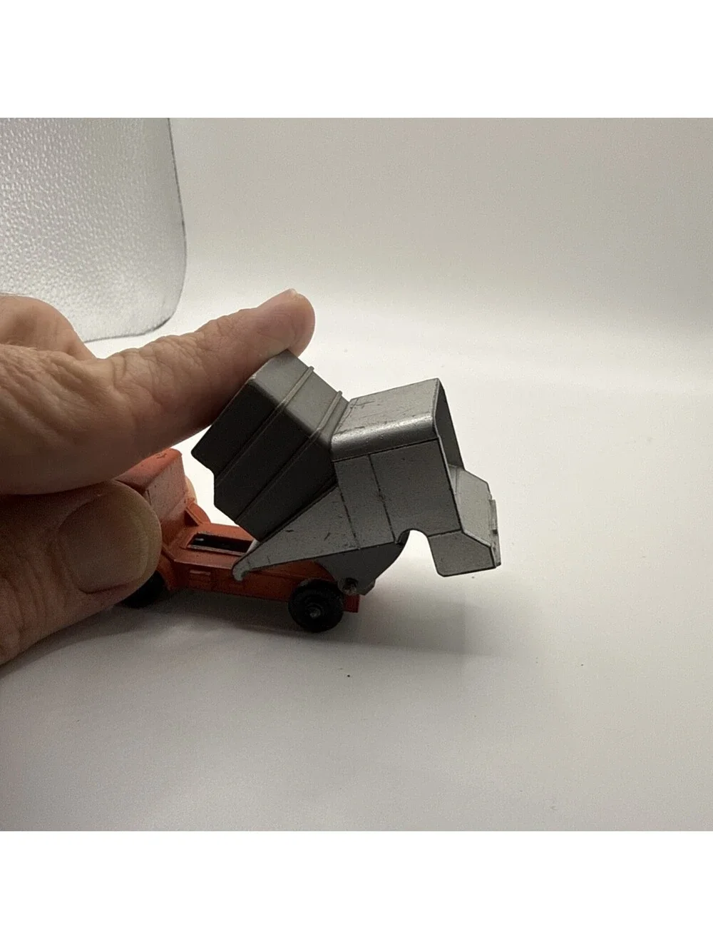MATCHBOX LESNEY #7 REFUSE TRUCK